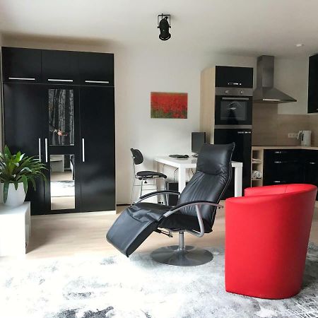 All-In-One-Studio Apartment Henstedt Ulzburg Bagian luar foto