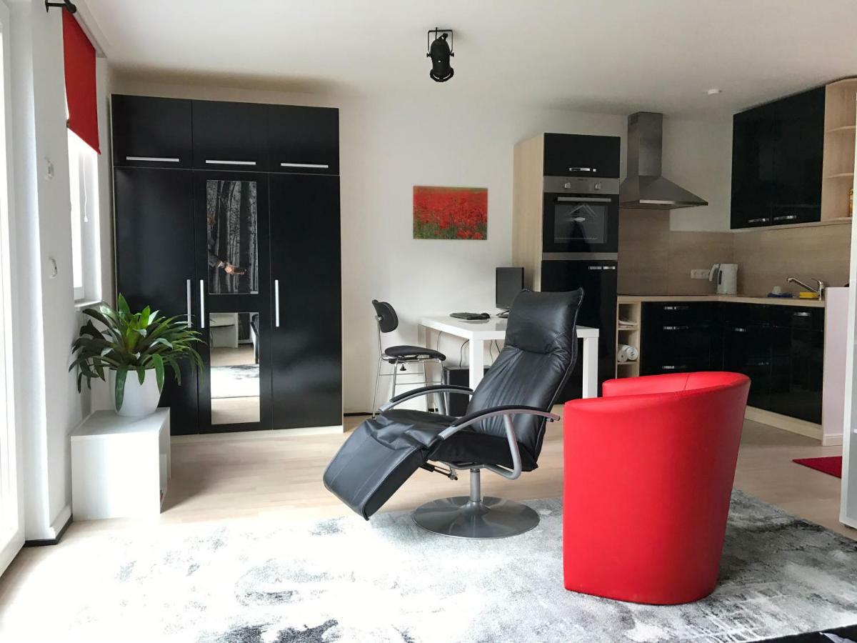 All-In-One-Studio Apartment Henstedt Ulzburg Bagian luar foto