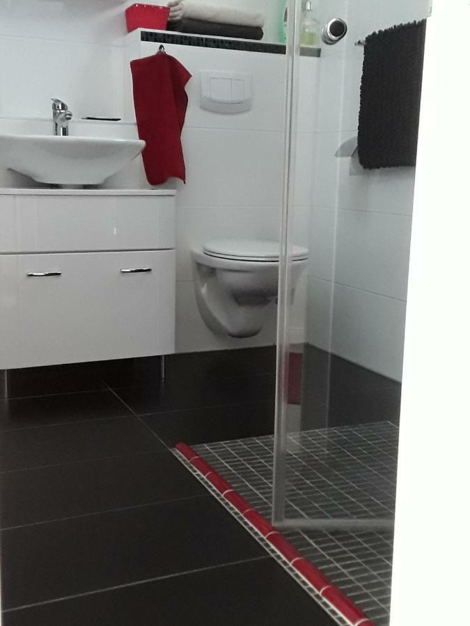 All-In-One-Studio Apartment Henstedt Ulzburg Bagian luar foto